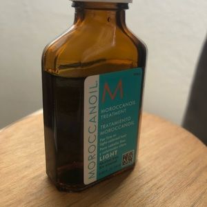 Moroccan oil (Light)